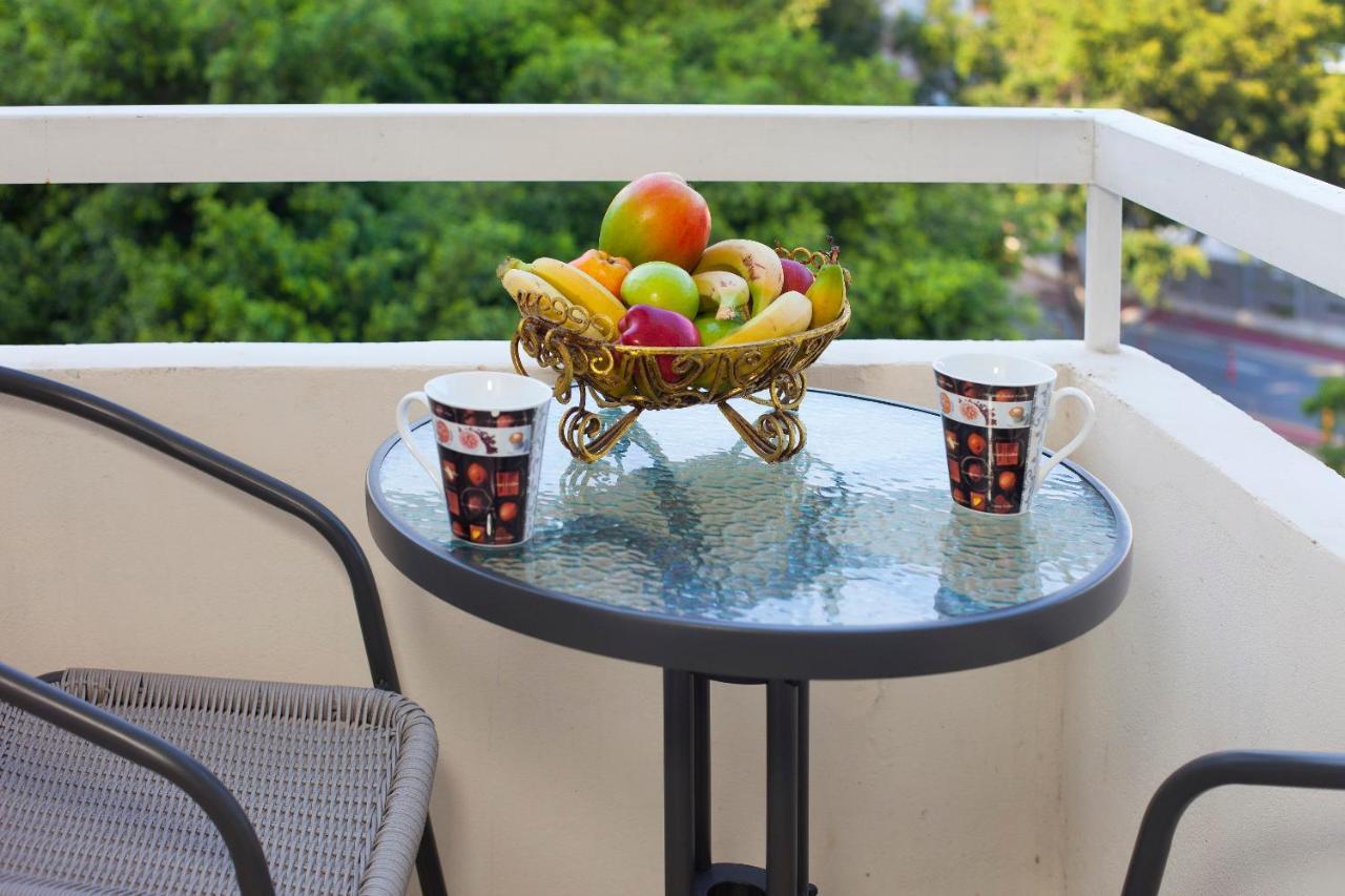 Poseidon Boutique Apartment 2 ลิมาซอล ภายนอก รูปภาพ